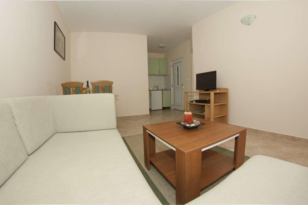 Apartments Simovic Tucepi Exterior photo
