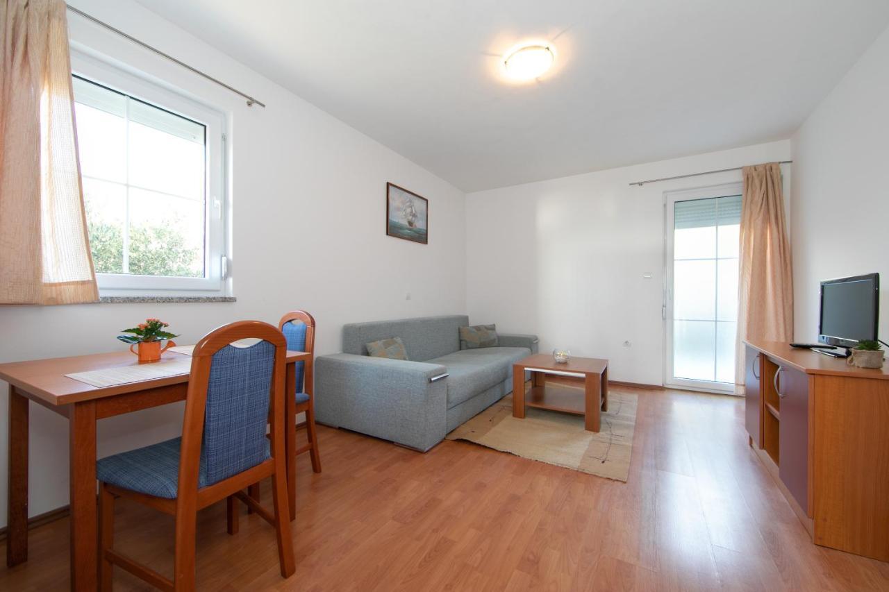 Apartments Simovic Tucepi Exterior photo