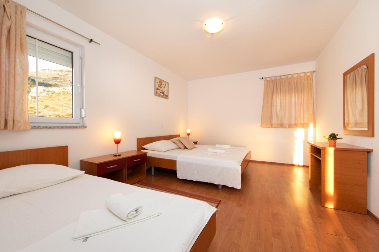 Apartments Simovic Tucepi Exterior photo