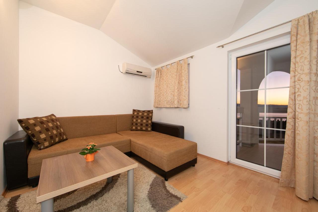 Apartments Simovic Tucepi Exterior photo