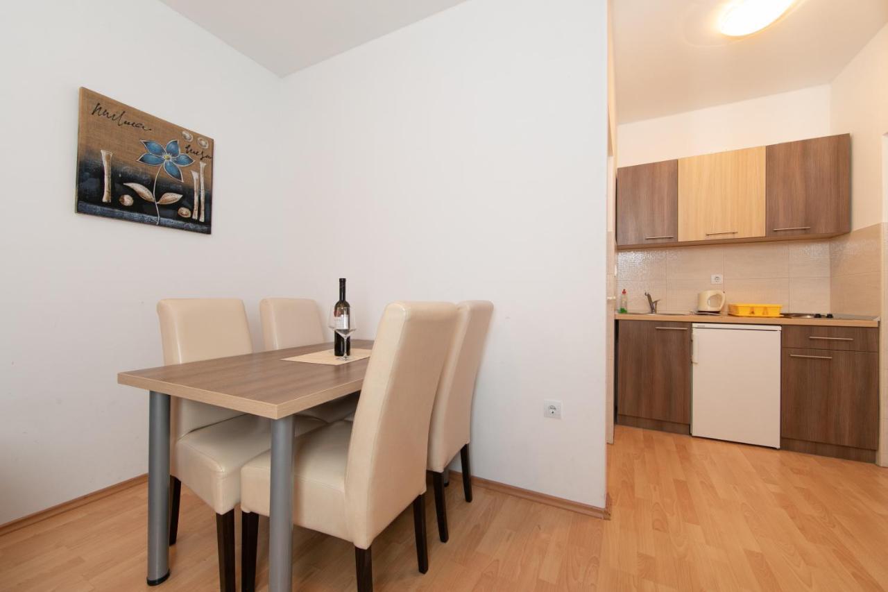 Apartments Simovic Tucepi Exterior photo