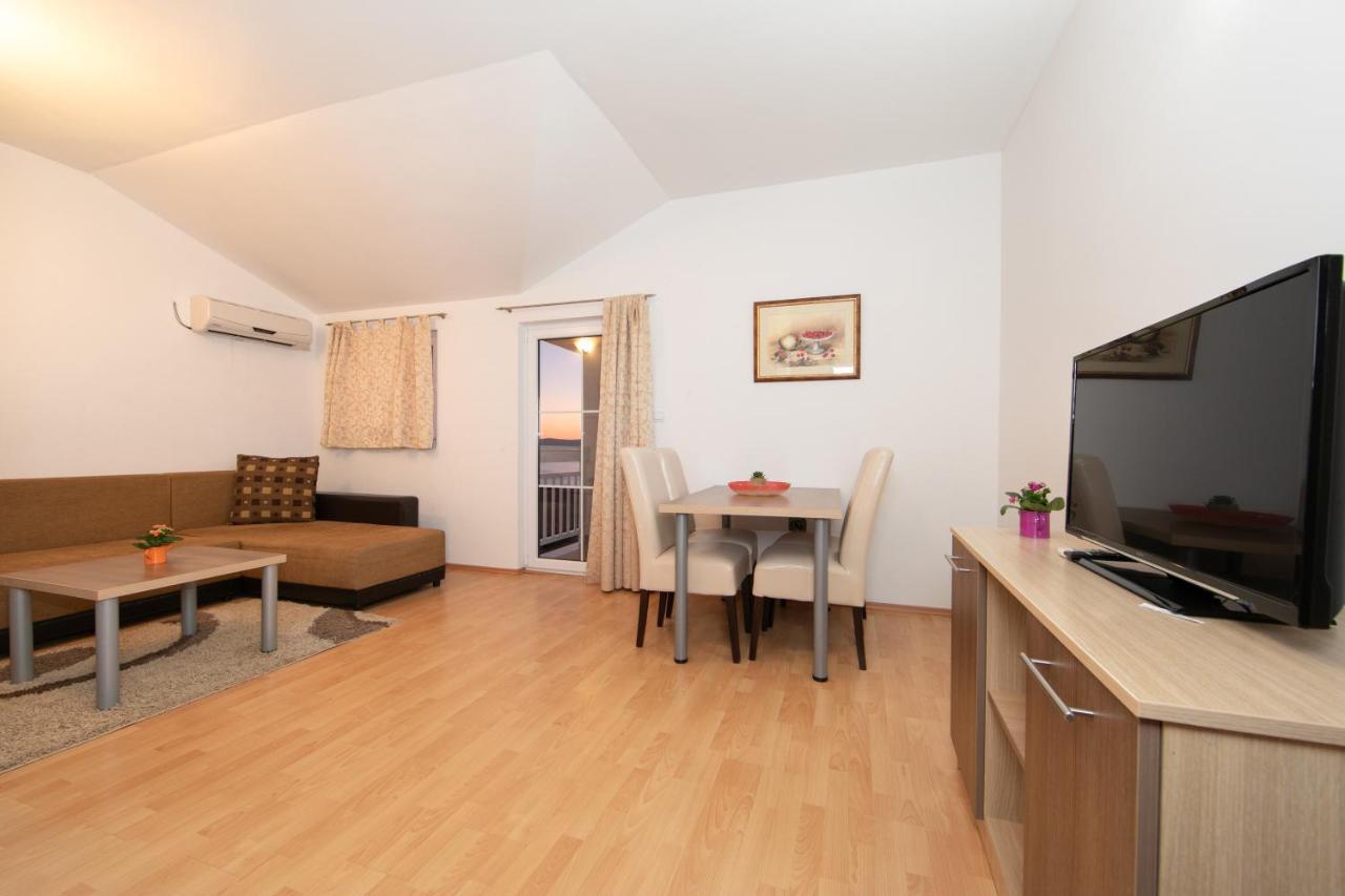 Apartments Simovic Tucepi Exterior photo