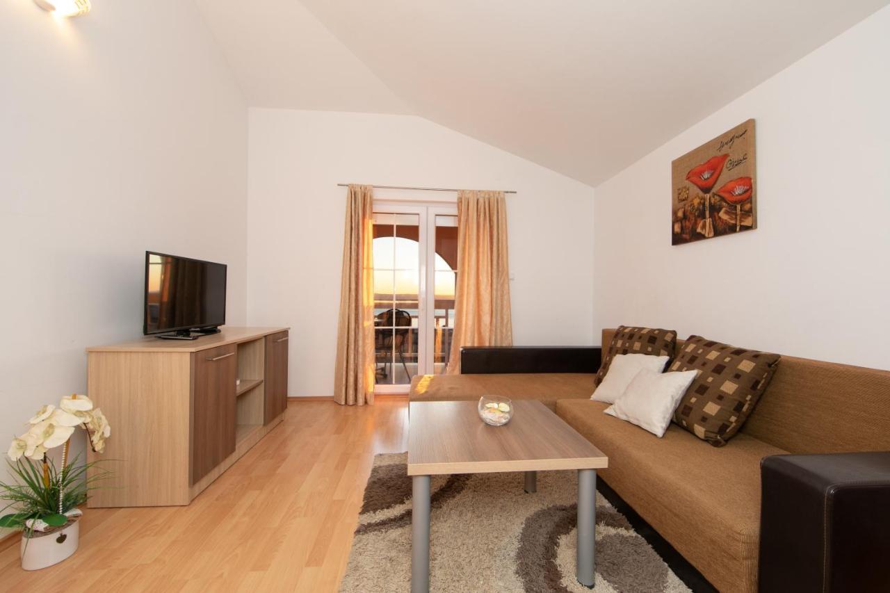 Apartments Simovic Tucepi Exterior photo