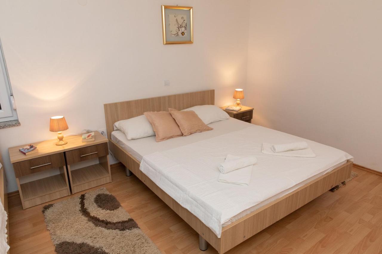 Apartments Simovic Tucepi Exterior photo